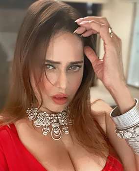 कुँवारी अभिनेत्री पूनम झावर अपनी अदाओं से दर्शकों को करेंगी मंत्रमुग्ध