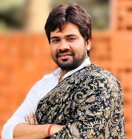 SK. Tiwari And Bigg Boss Fame Hema Sharma’s Hindi Music Album “Waqt” To Release Soon On TPS Music.